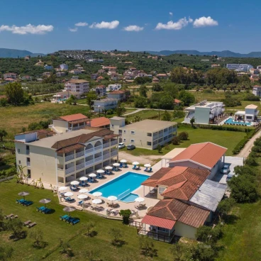 Manousis ApartHotel