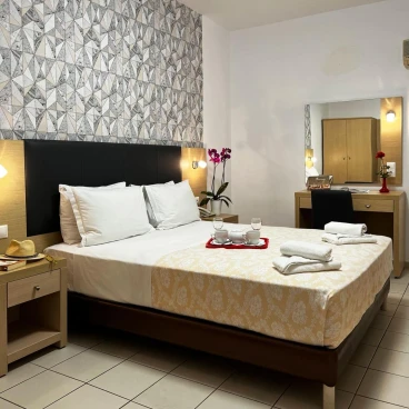 Caravel Hotel Apartments