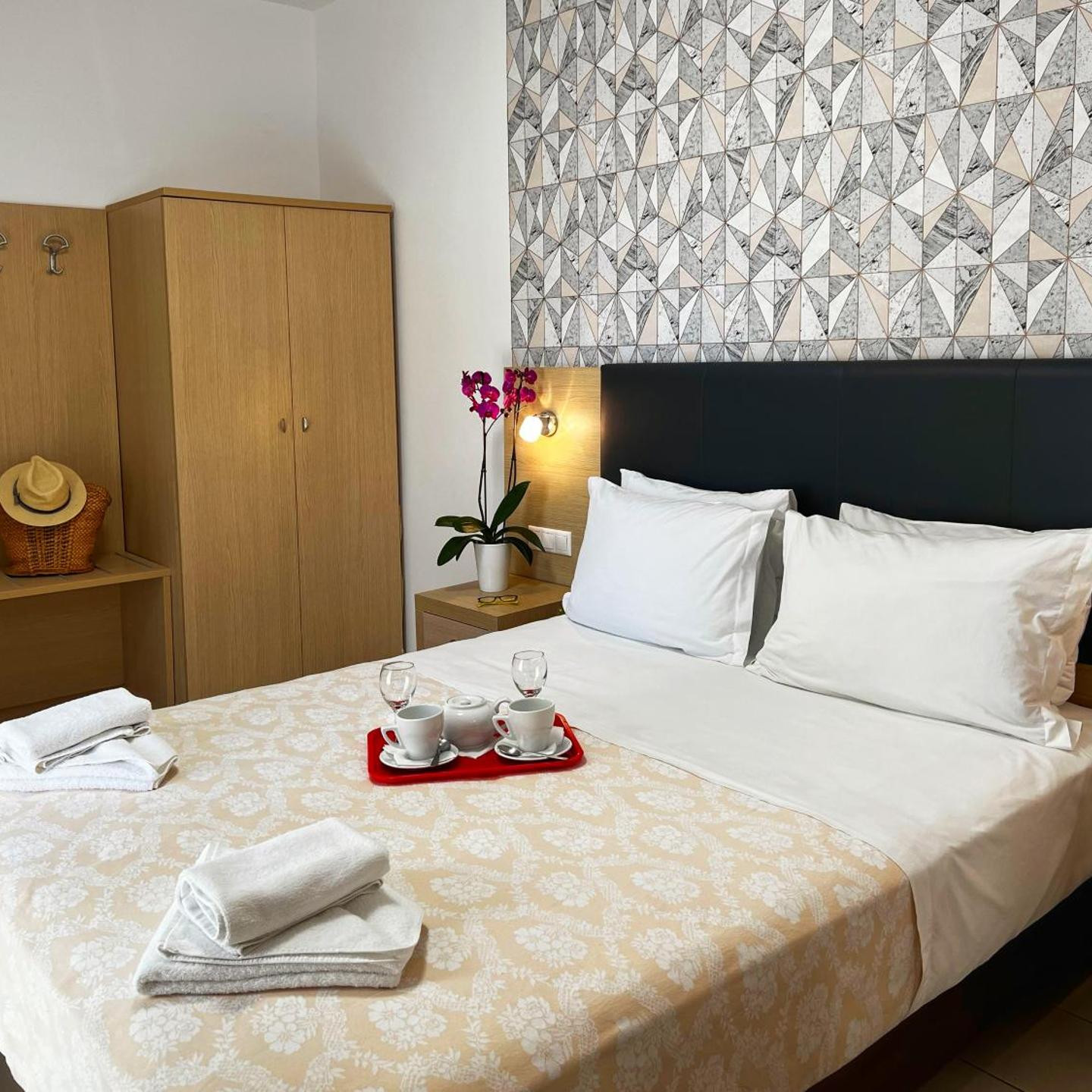 Caravel Hotel Apartments