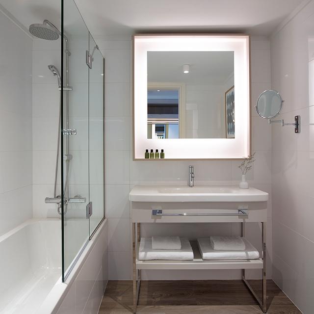 Amus Hotel & Spa (voorheen Rhodes Bay Hotel)