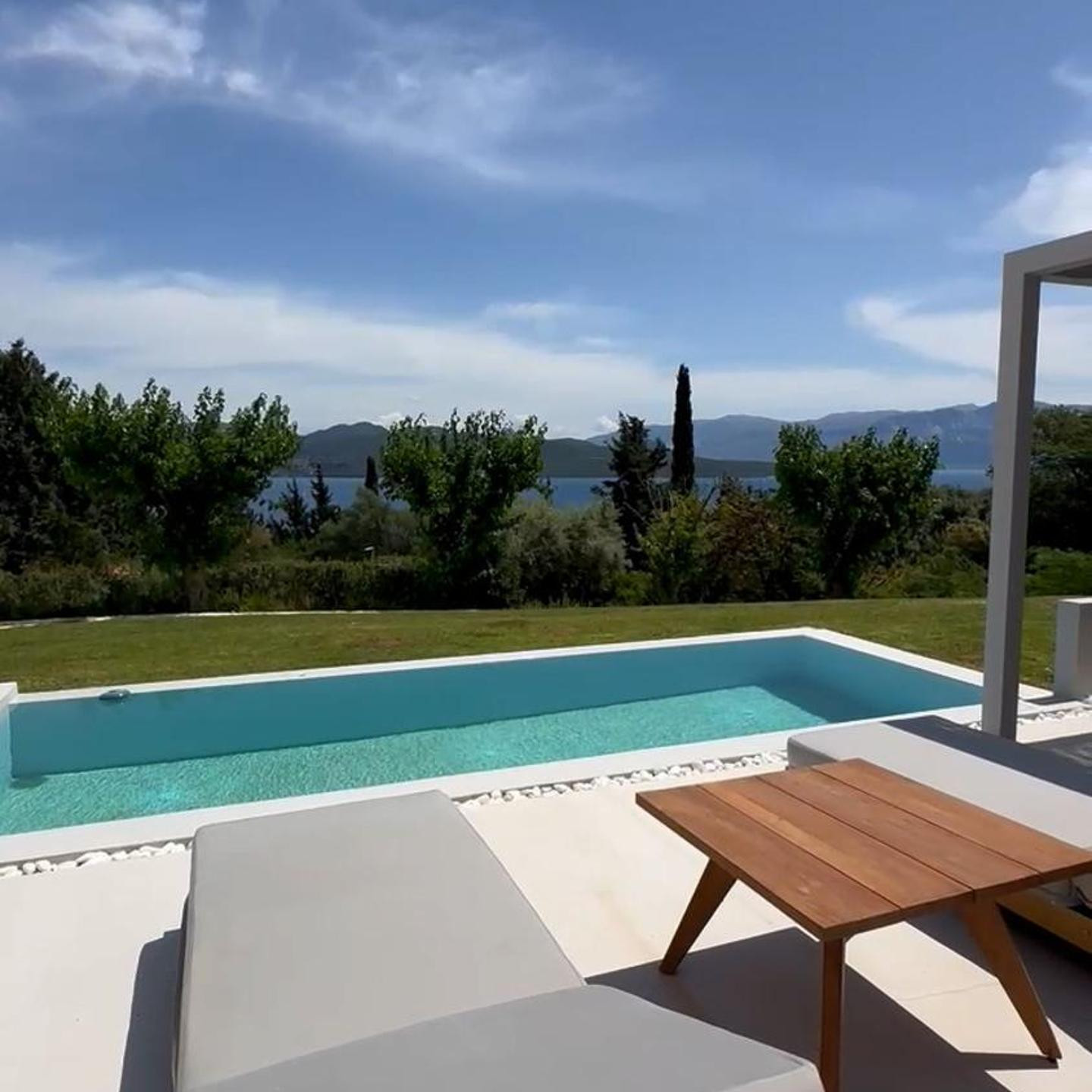 Cavalier Suites Nikiana Lefkada AV Properties