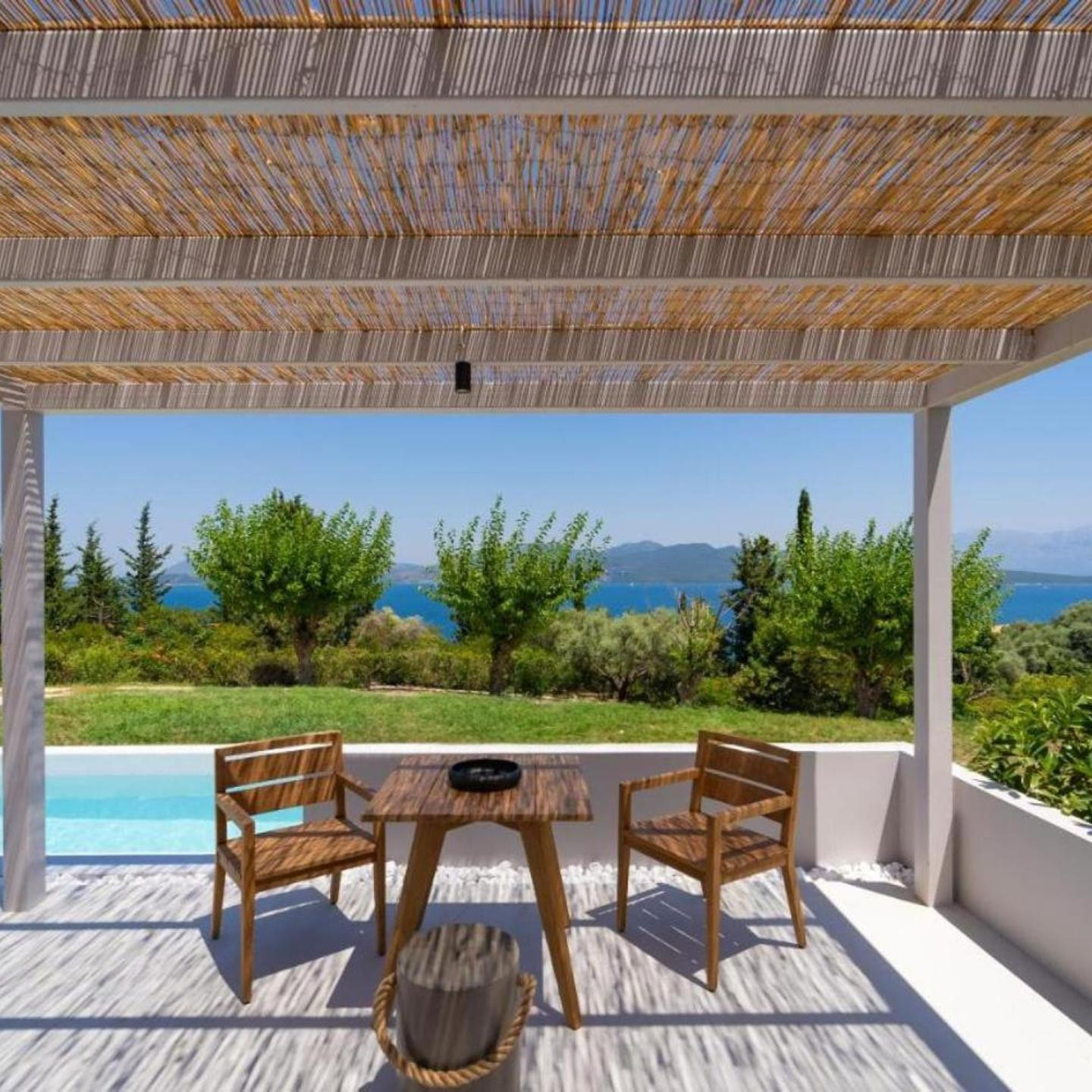 Cavalier Suites Nikiana Lefkada AV Properties