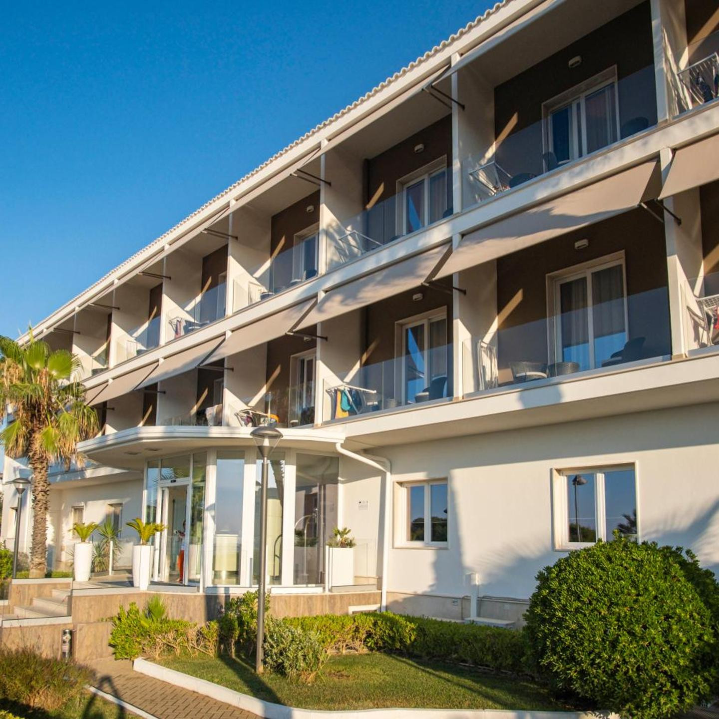 Ticho’s Greenblu Hotel