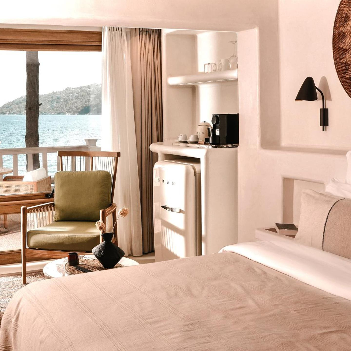 Perios Beach House - Adults Only