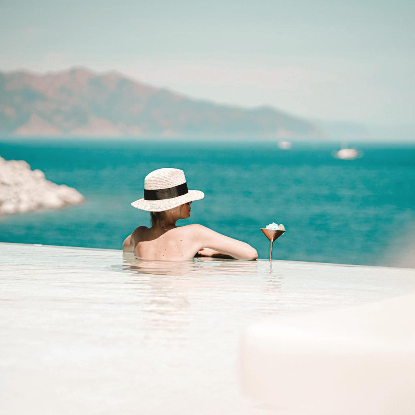 Perios Beach House - Adults Only