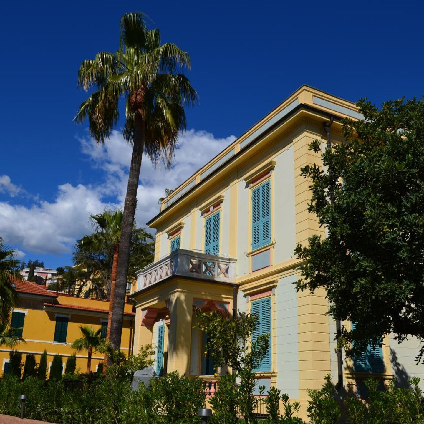 Alaxia Luxury Apartments