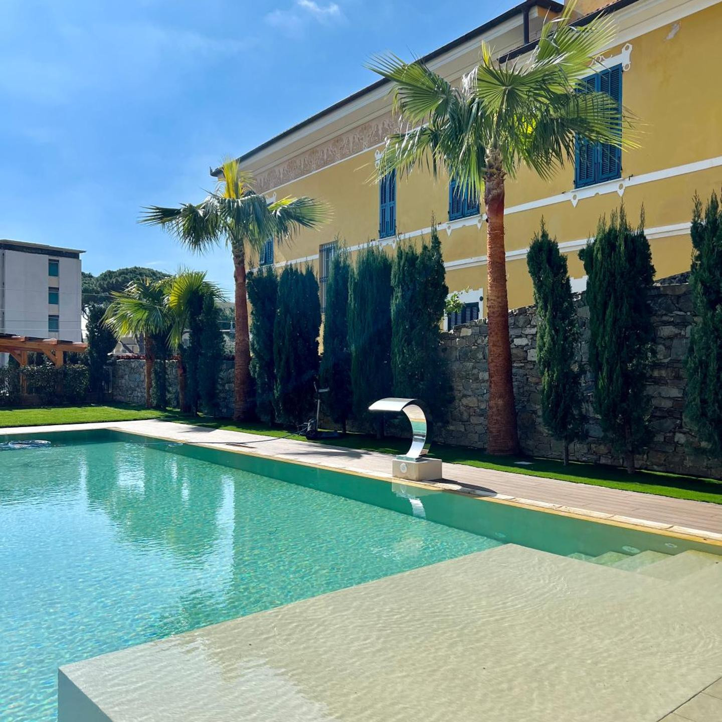 Alaxia Luxury Apartments
