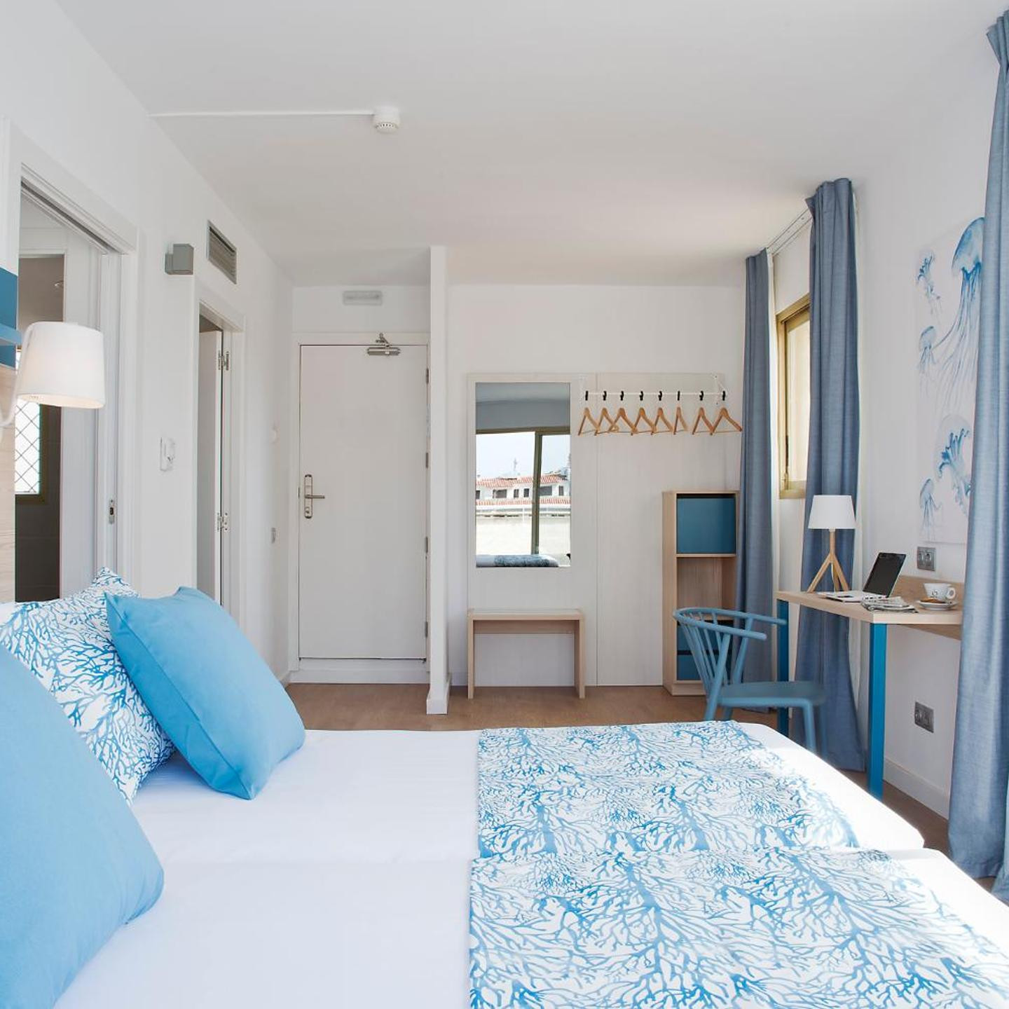 Rentalmar Salou Beach