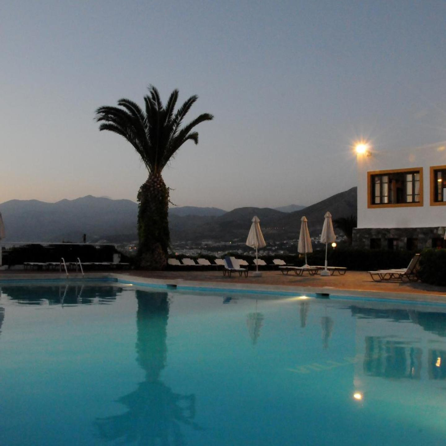 Hersonissos Village Hotel & Bungalows