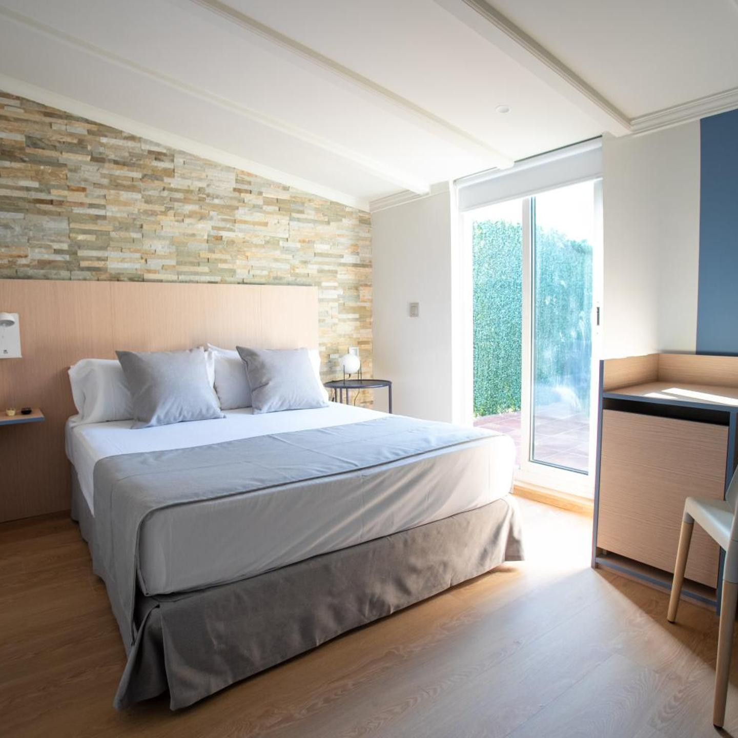 Olympia Consul del Mar