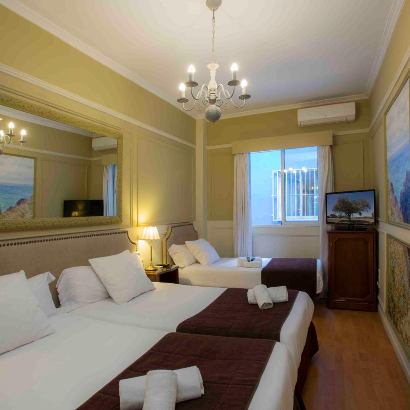 Olympia Consul del Mar