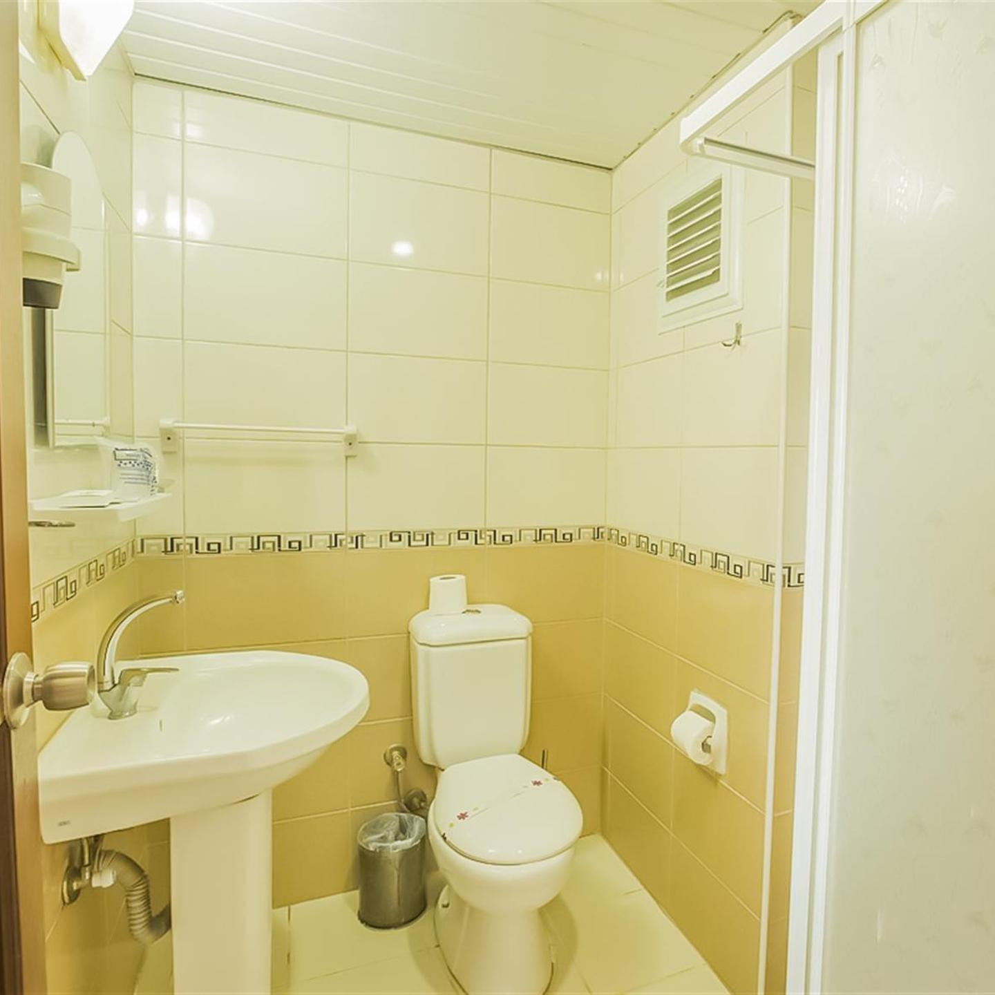 Kleopatra Arsi Hotel