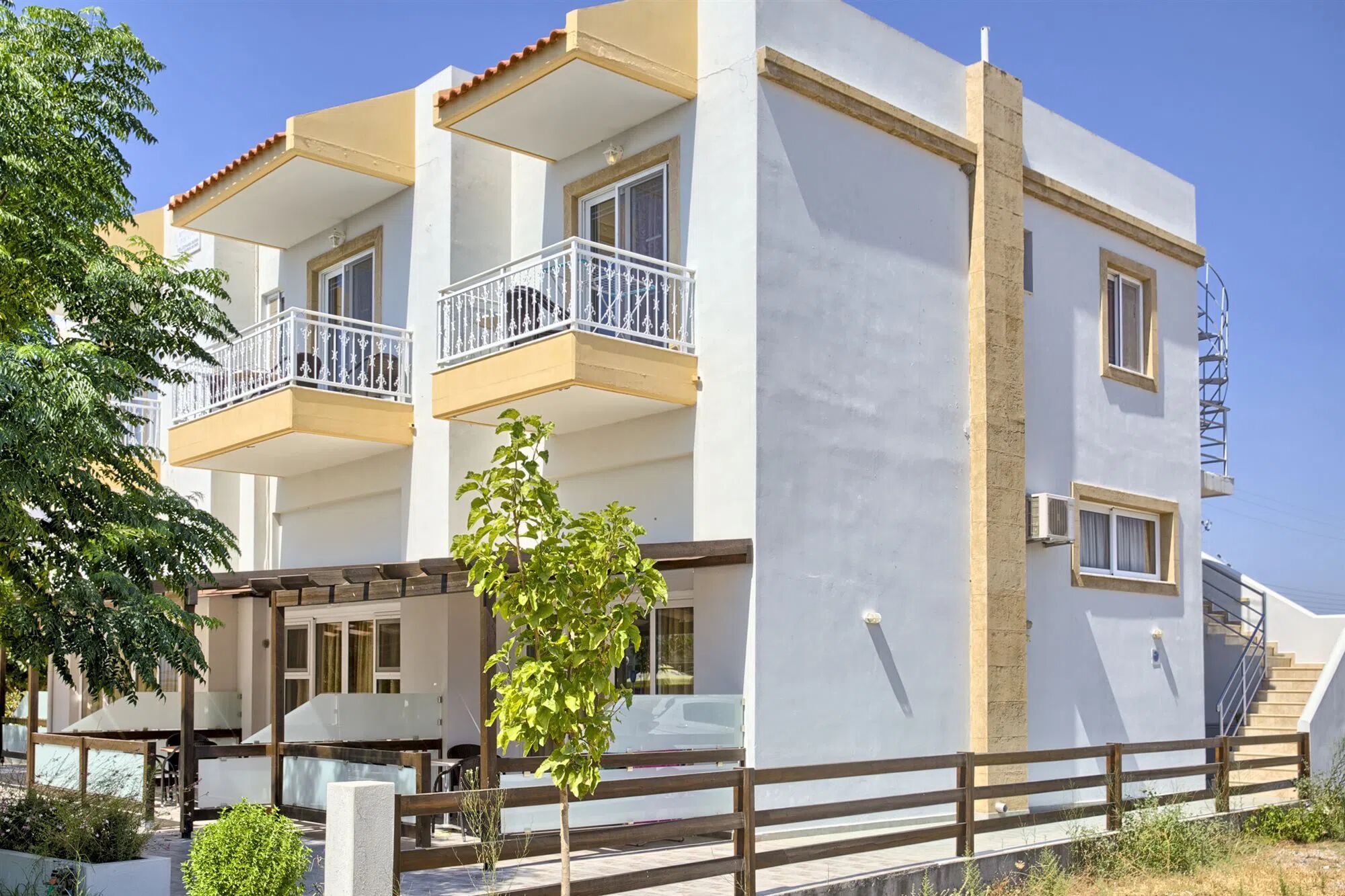 Alia Luxury Suites