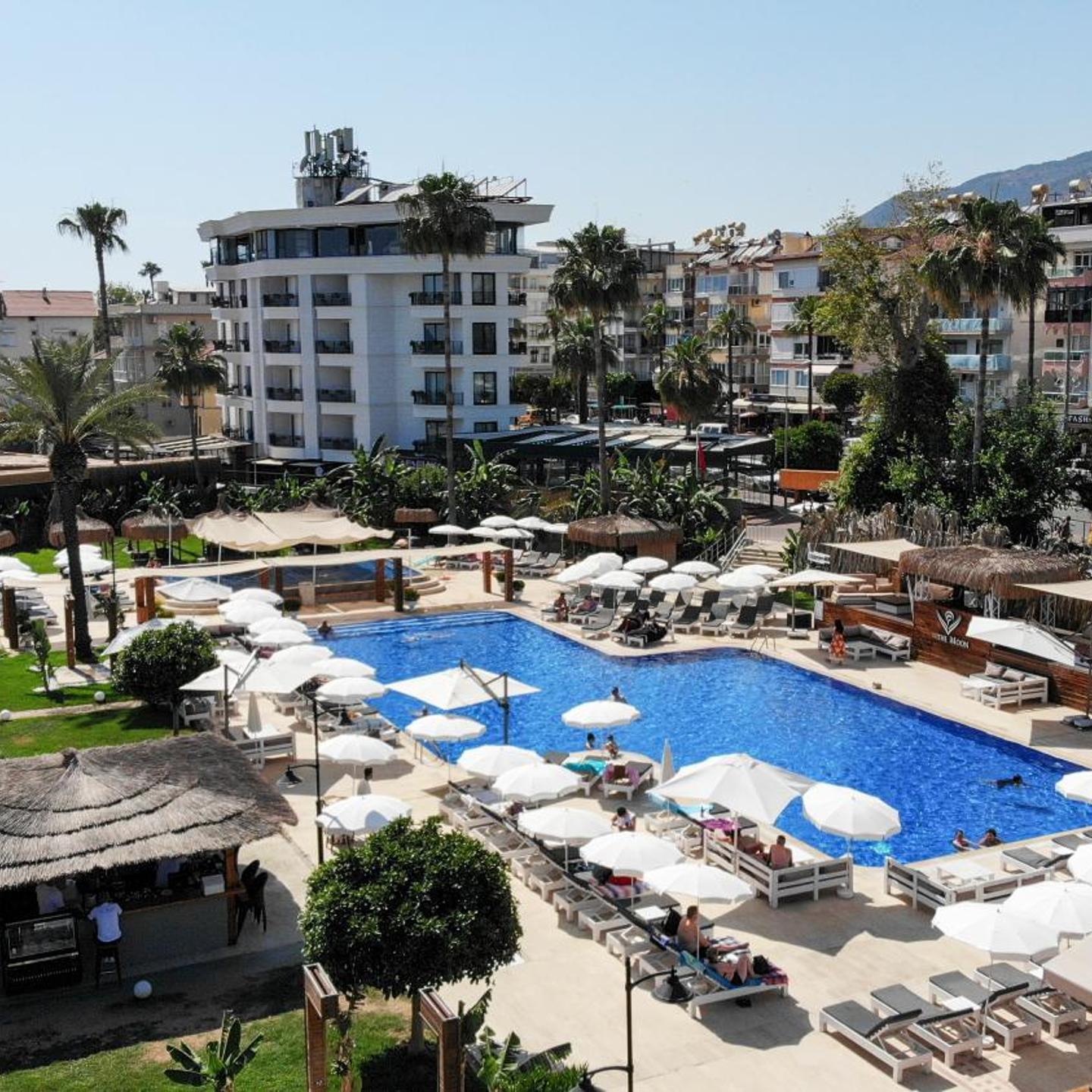 De'MANOR HOTEL ADULT ONLY