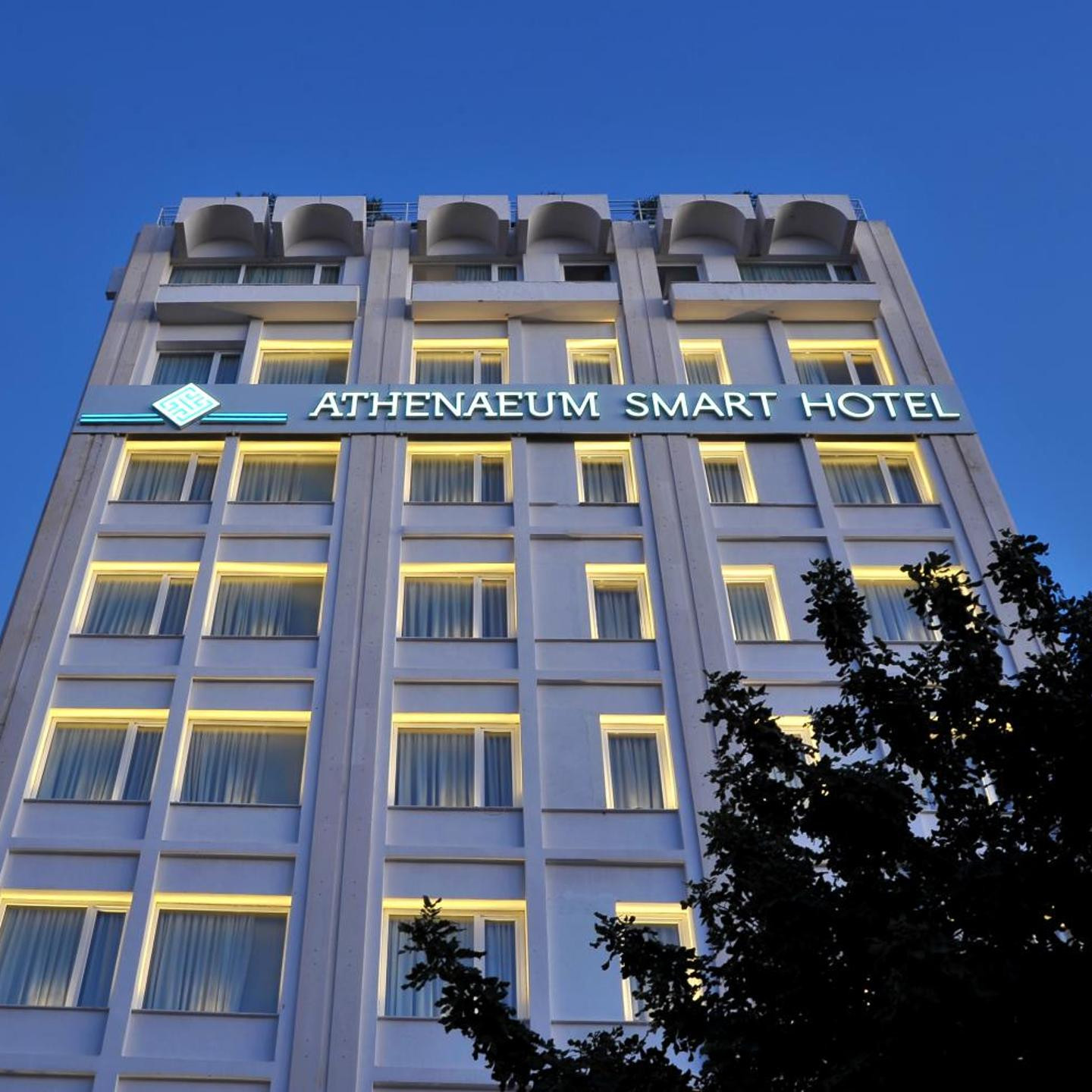 Athenaeum Smart Hotel