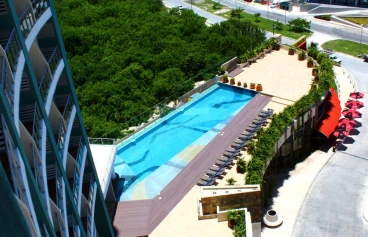 Krystal Urban Cancun Centro