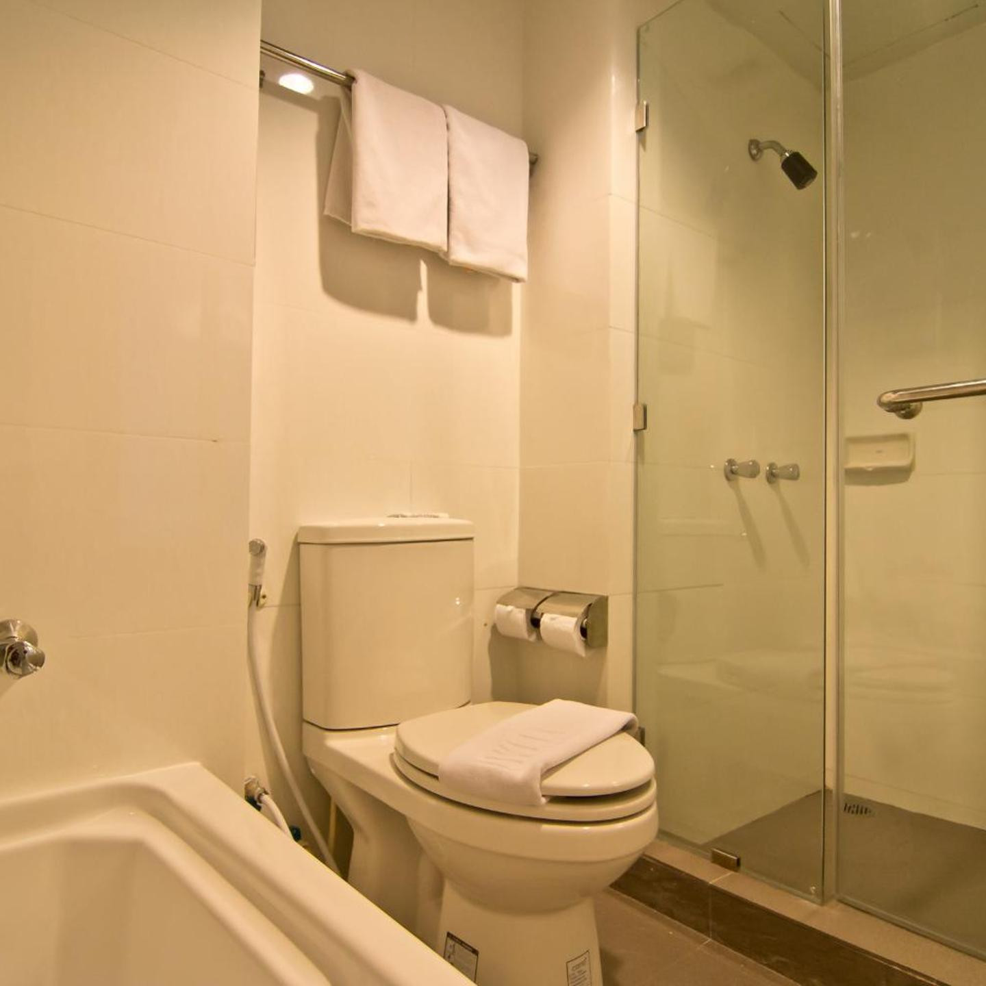 Sunshine Vista Hotel