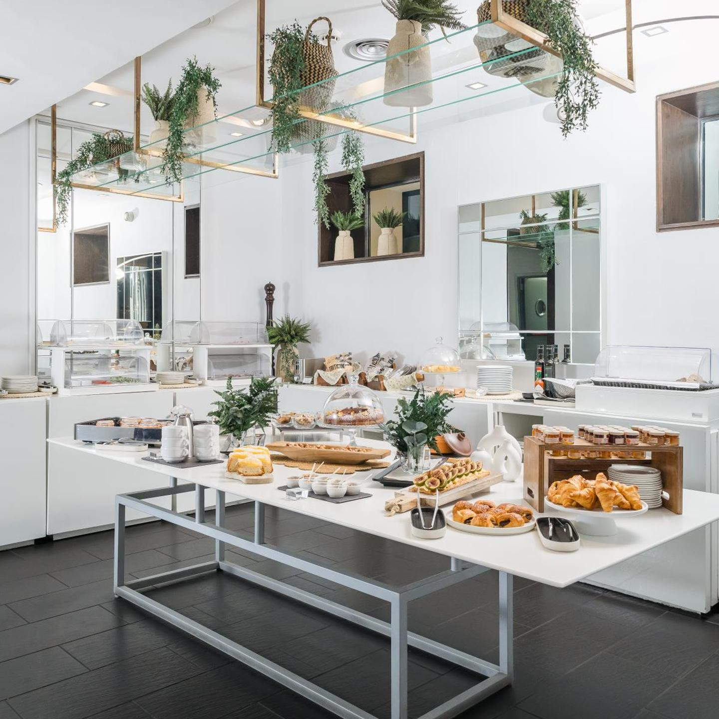 Hospes Puerta de Alcalá, a Member of Design Hotels