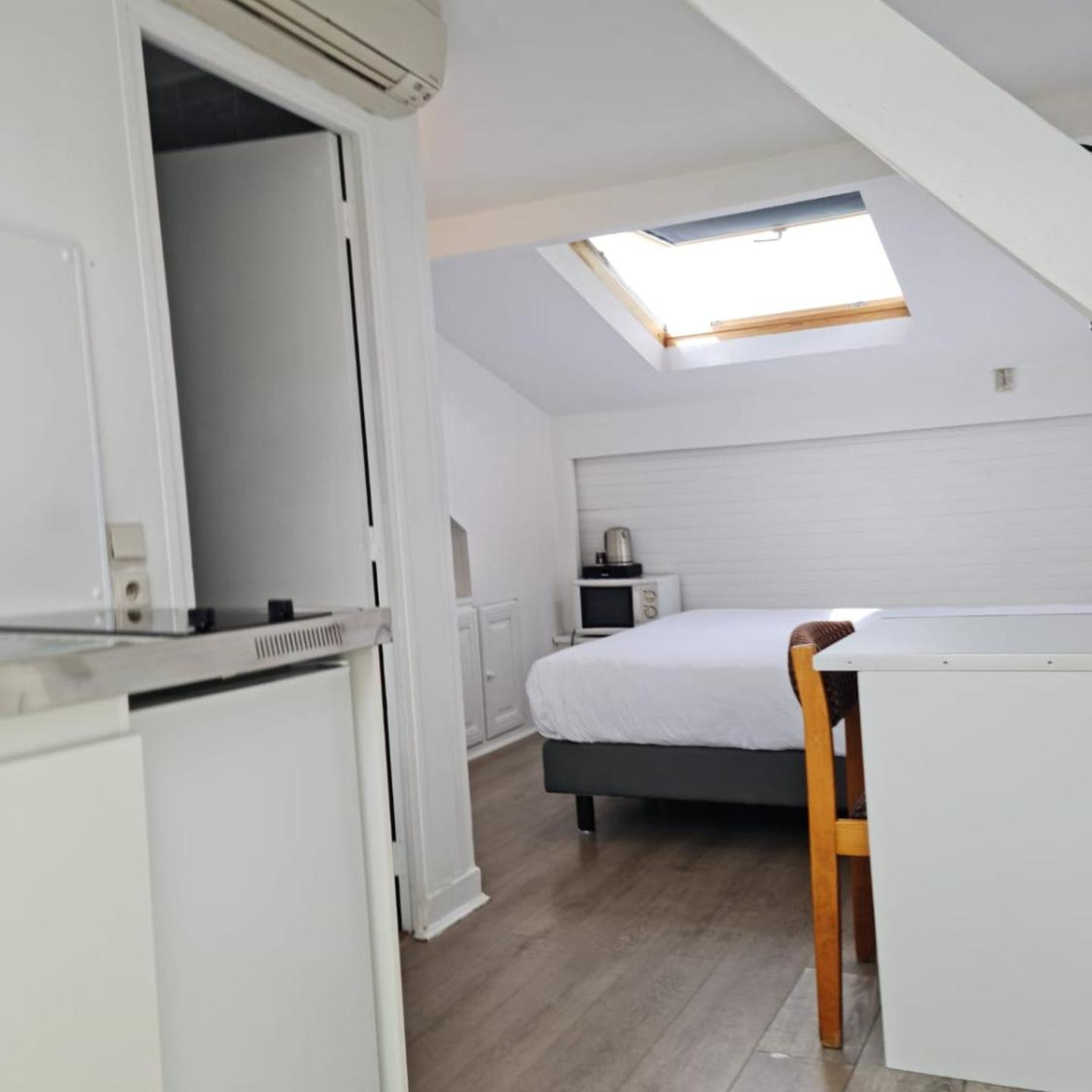 Panam Hotel PARIS GAMBETTA- Place Gambetta-Mairie du 20 emme