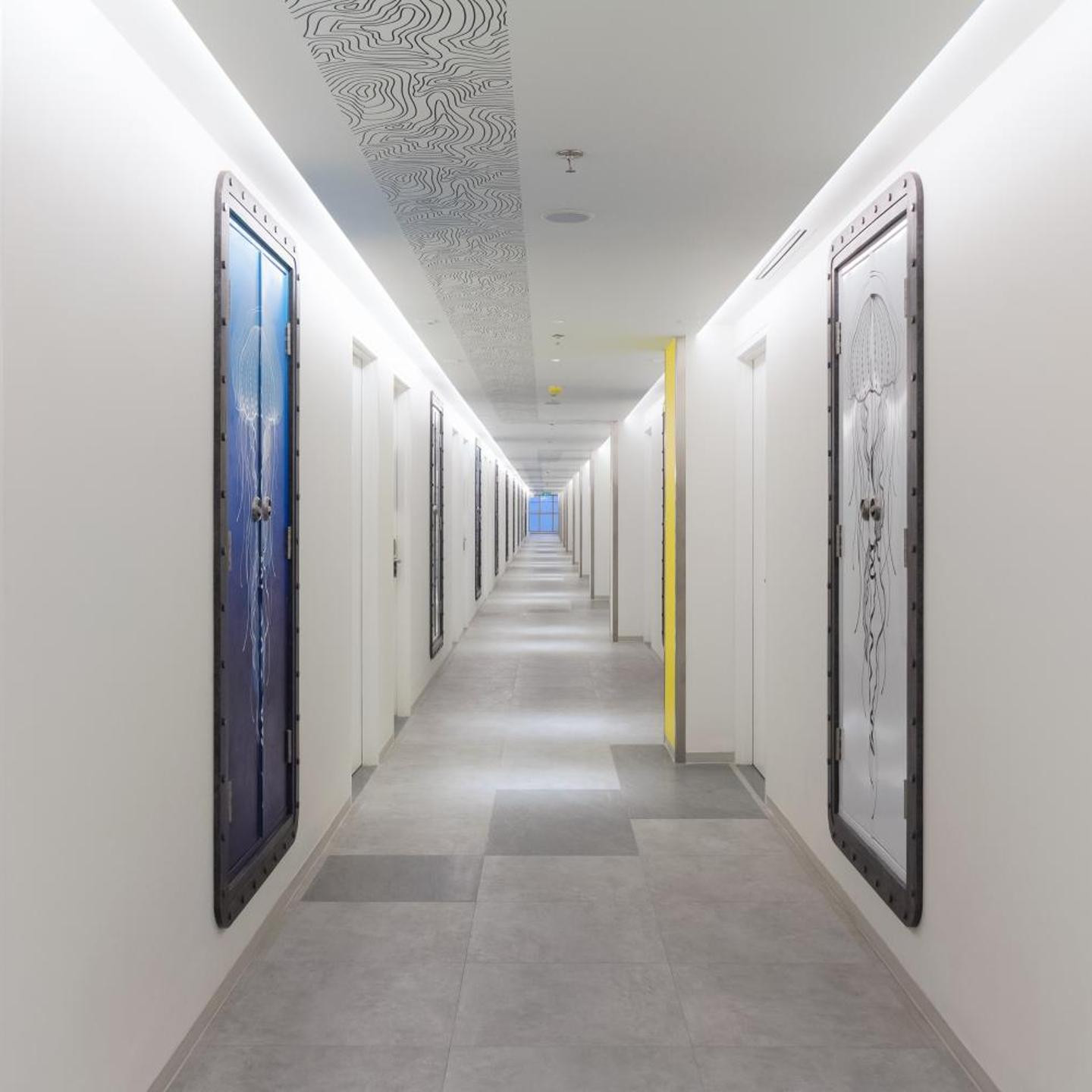 YELLO Hotel Kuta Beachwalk Bali