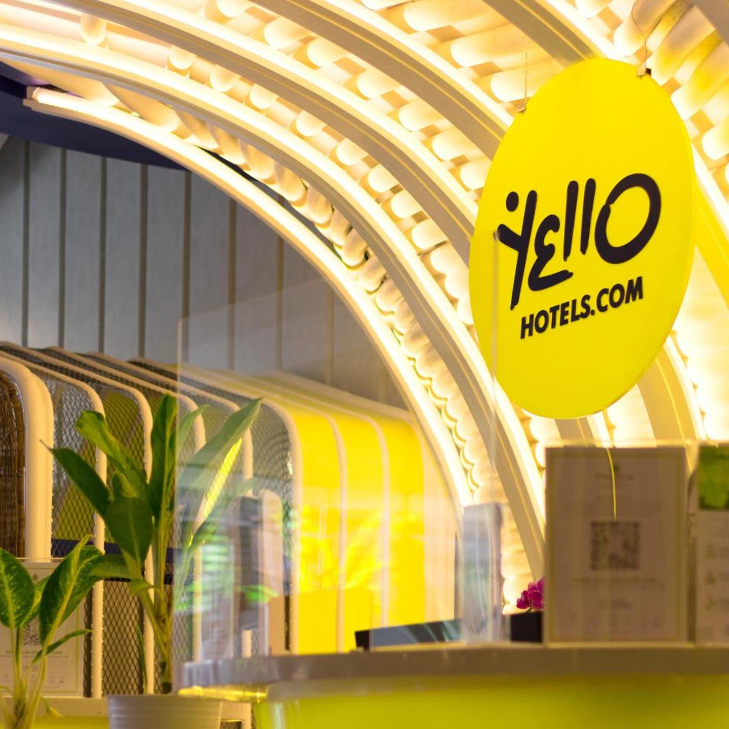 YELLO Hotel Kuta Beachwalk Bali