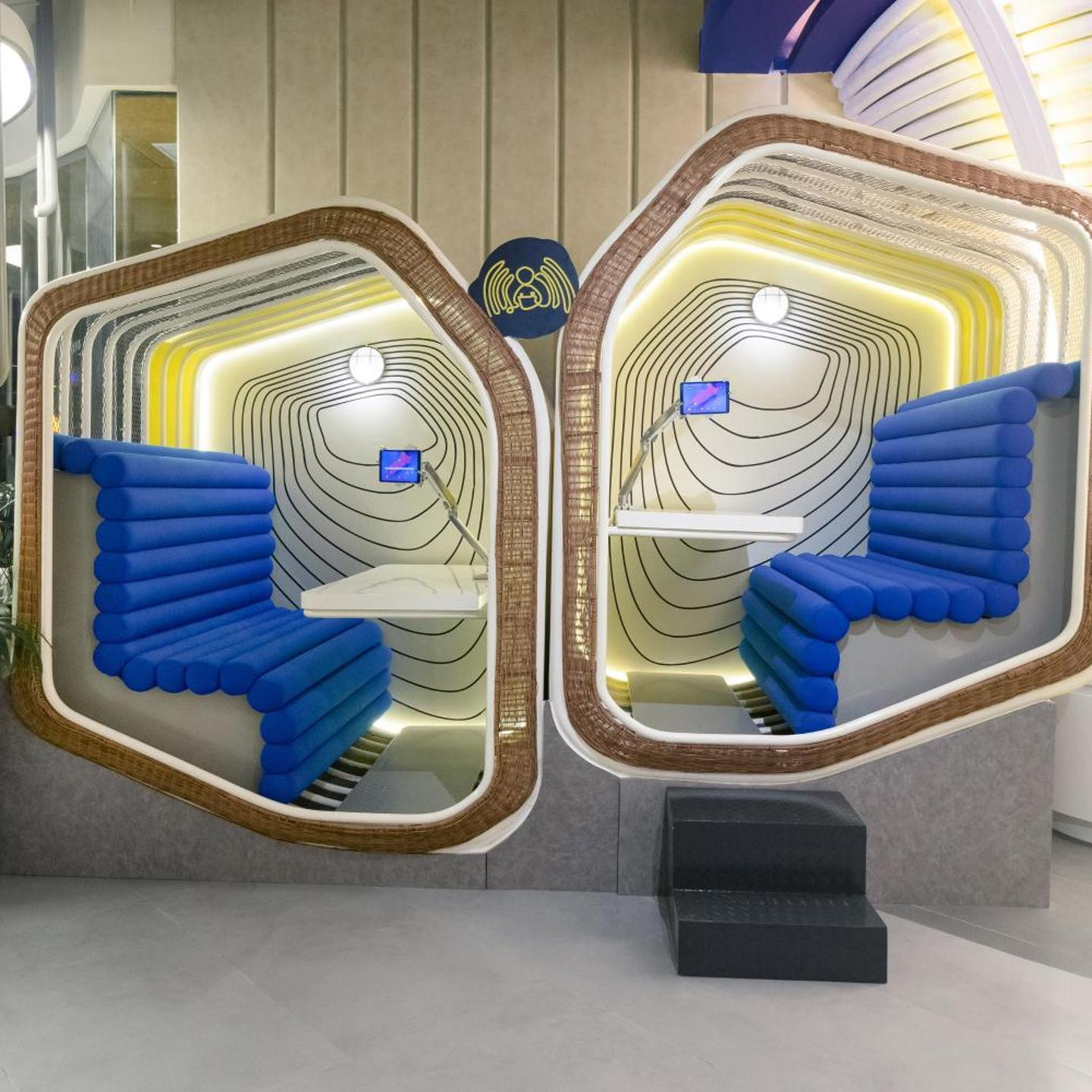 YELLO Hotel Kuta Beachwalk Bali