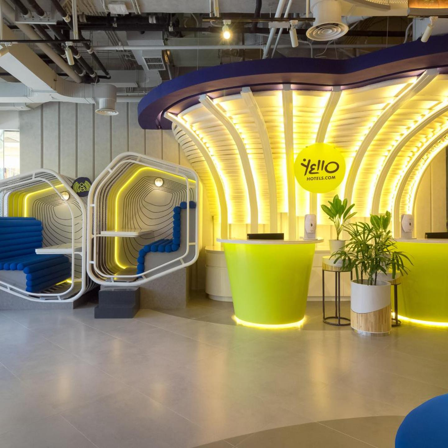 YELLO Hotel Kuta Beachwalk Bali