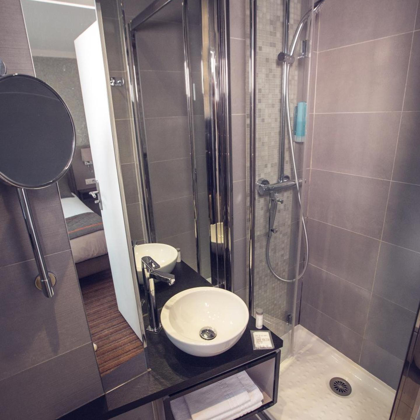 Timhotel Tour Eiffel