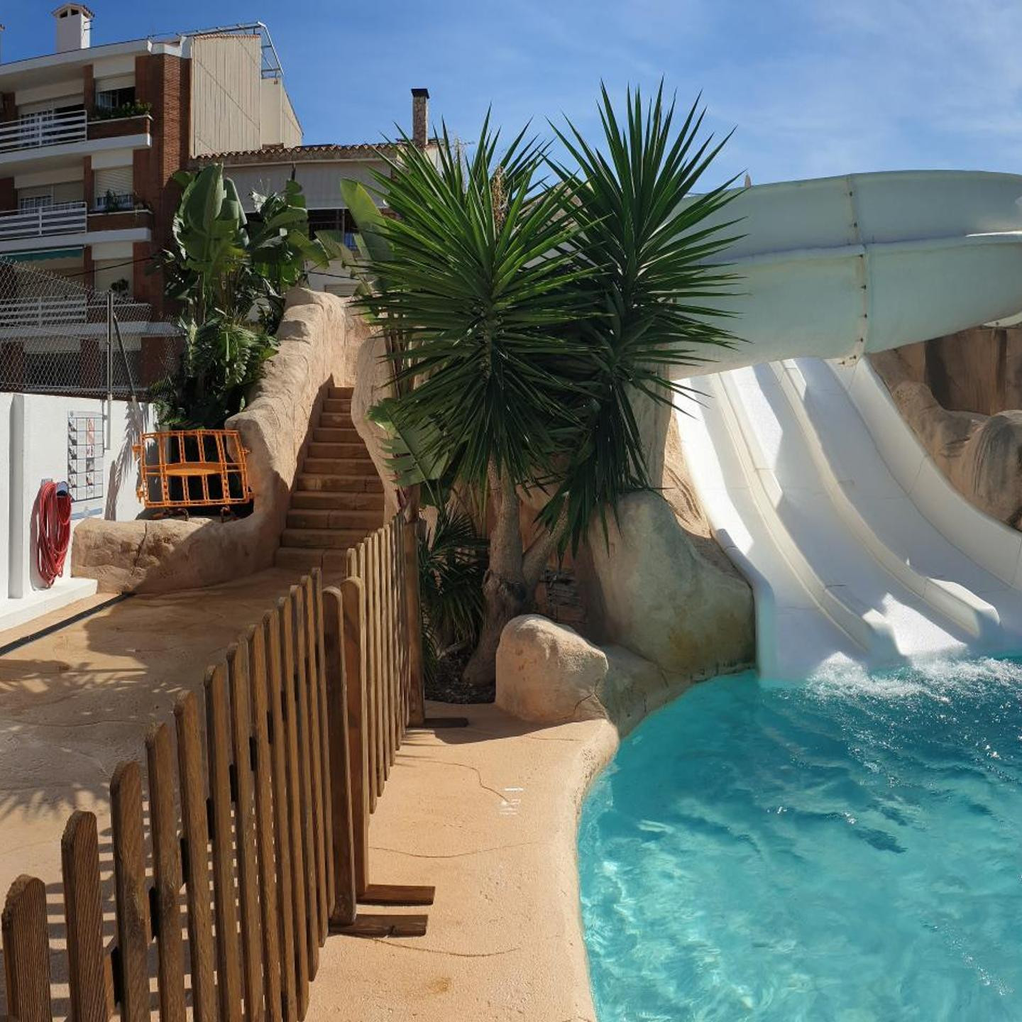 FERGUS Club Pineda Splash