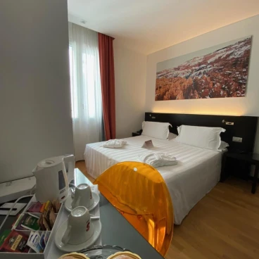Card International Hotel