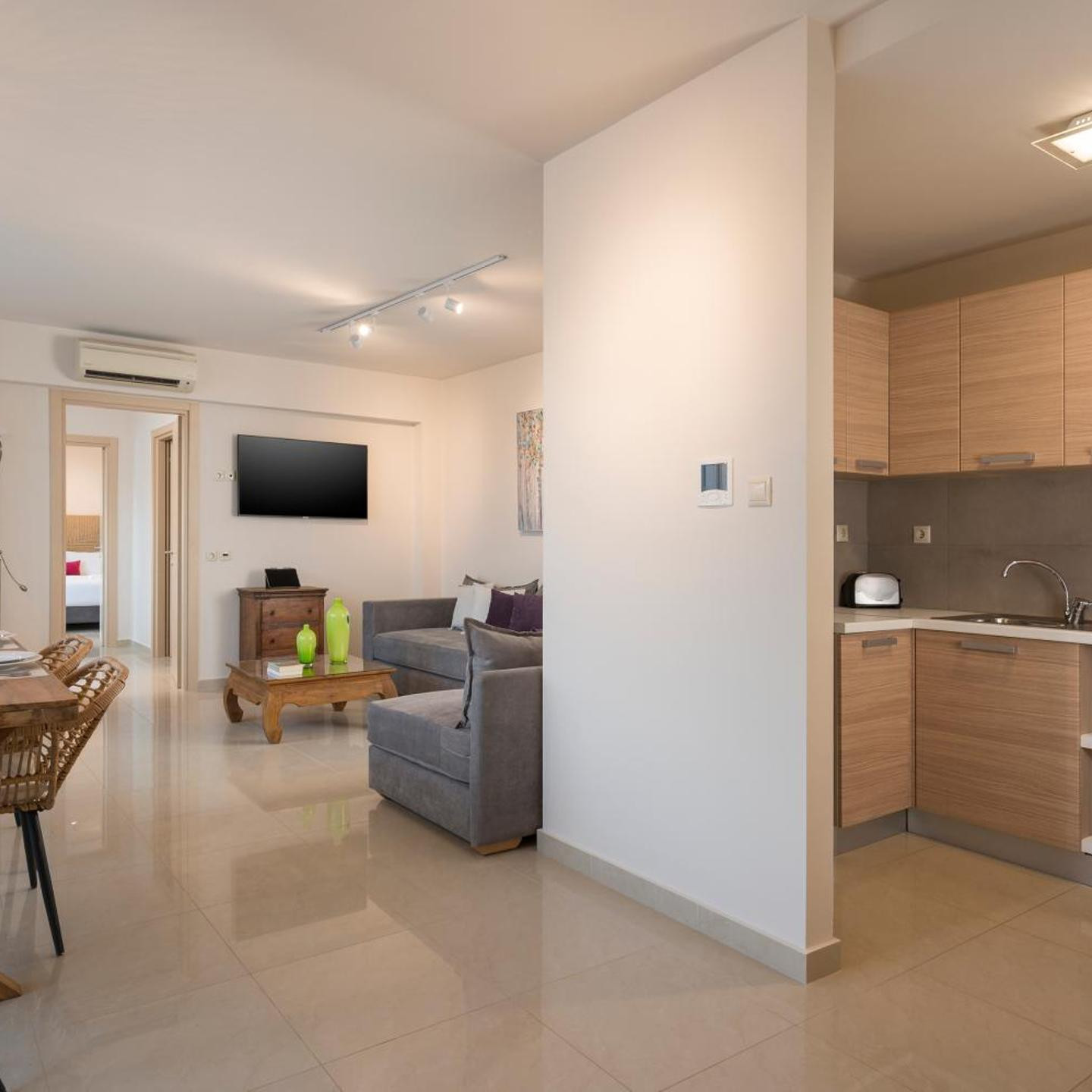 Trianon Luxury Apartments & Suites