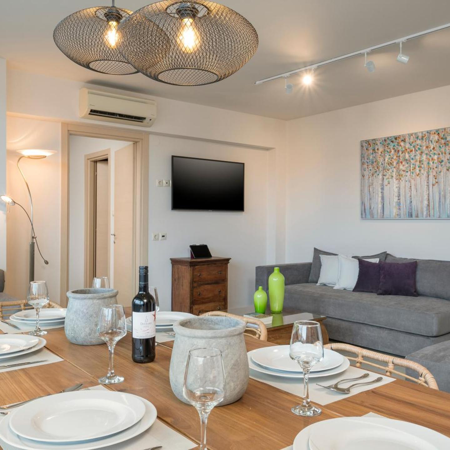Trianon Luxury Apartments & Suites
