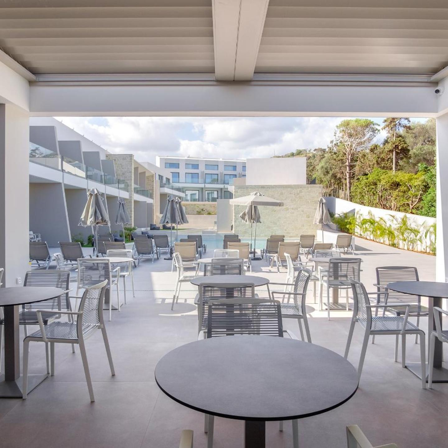 Phos Hotel Adults Only