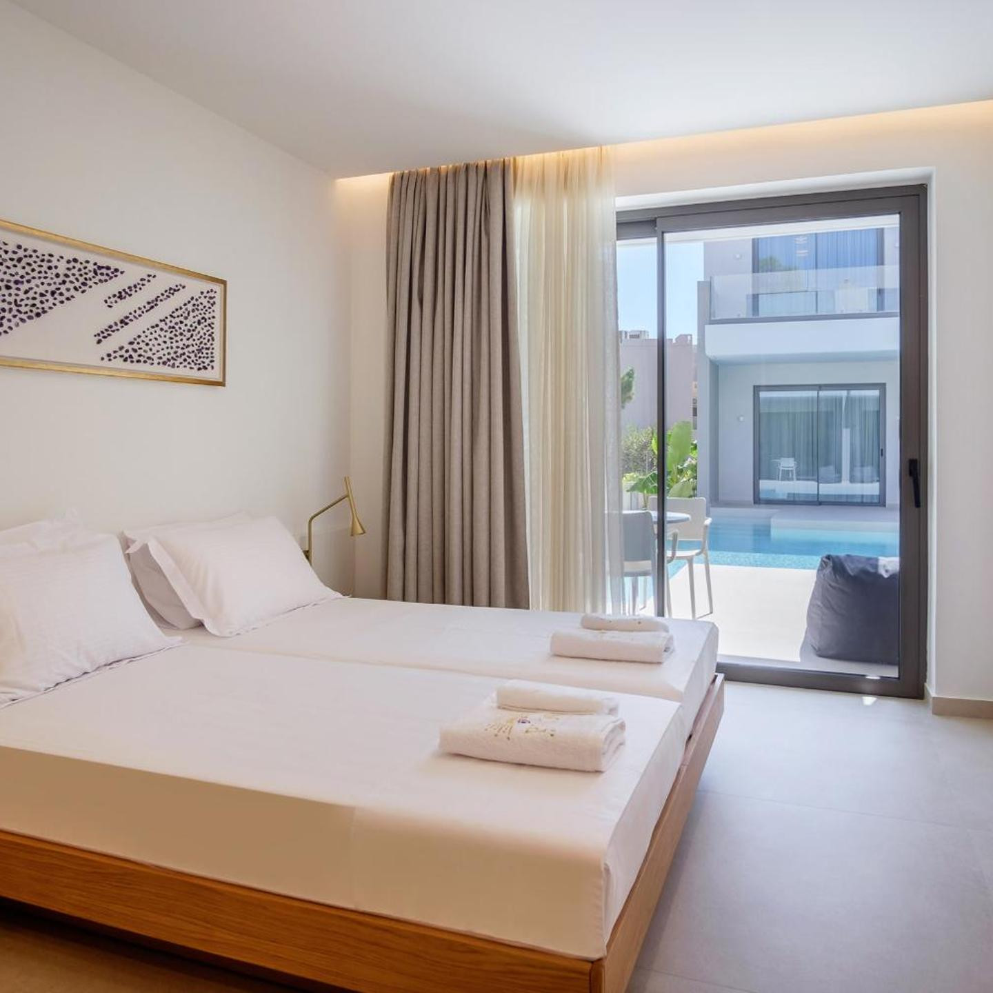 Phos Hotel Adults Only