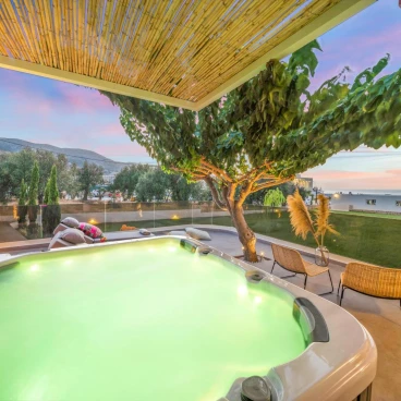 Notos Heights Hotel & Suites