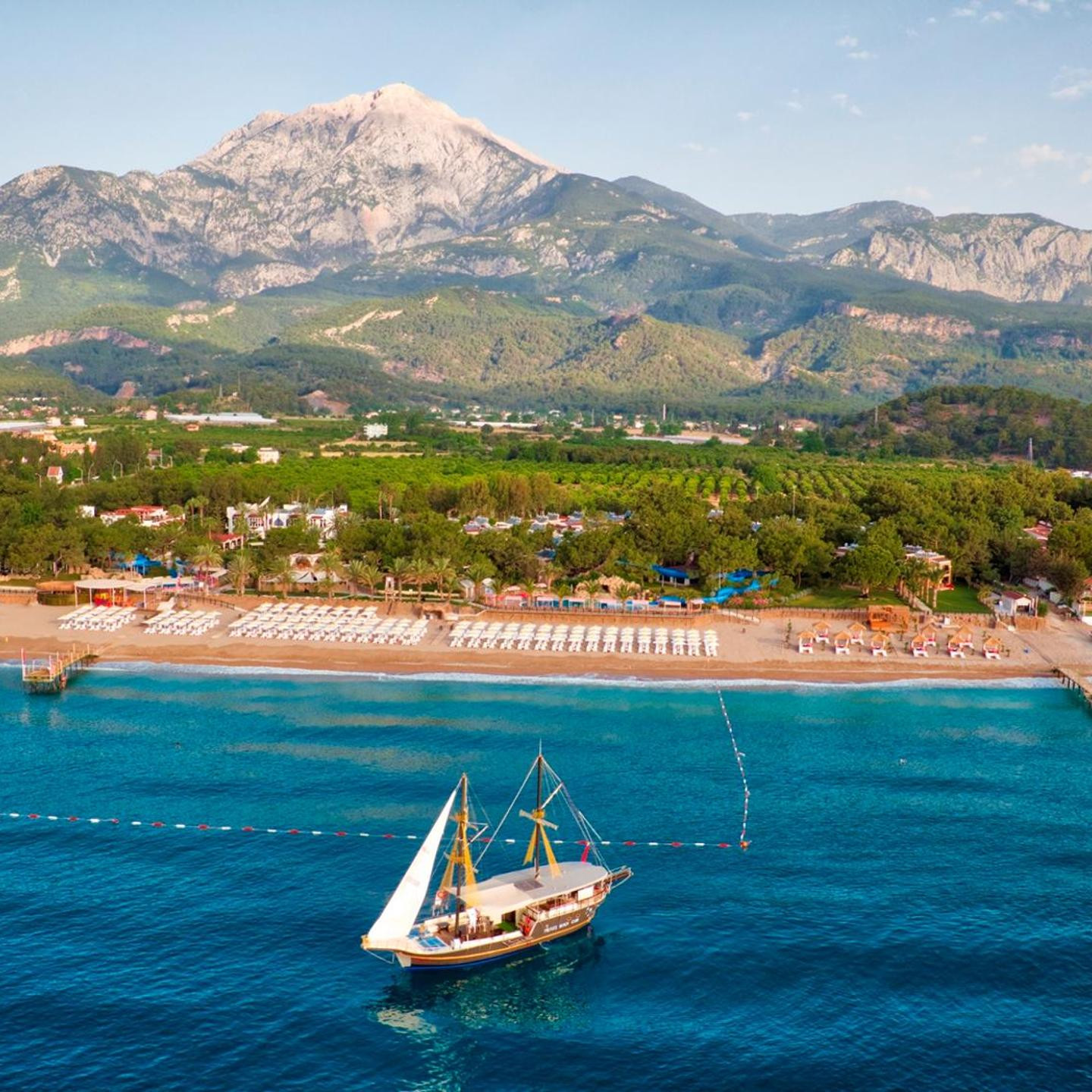 Hotel Pirates Beach Club