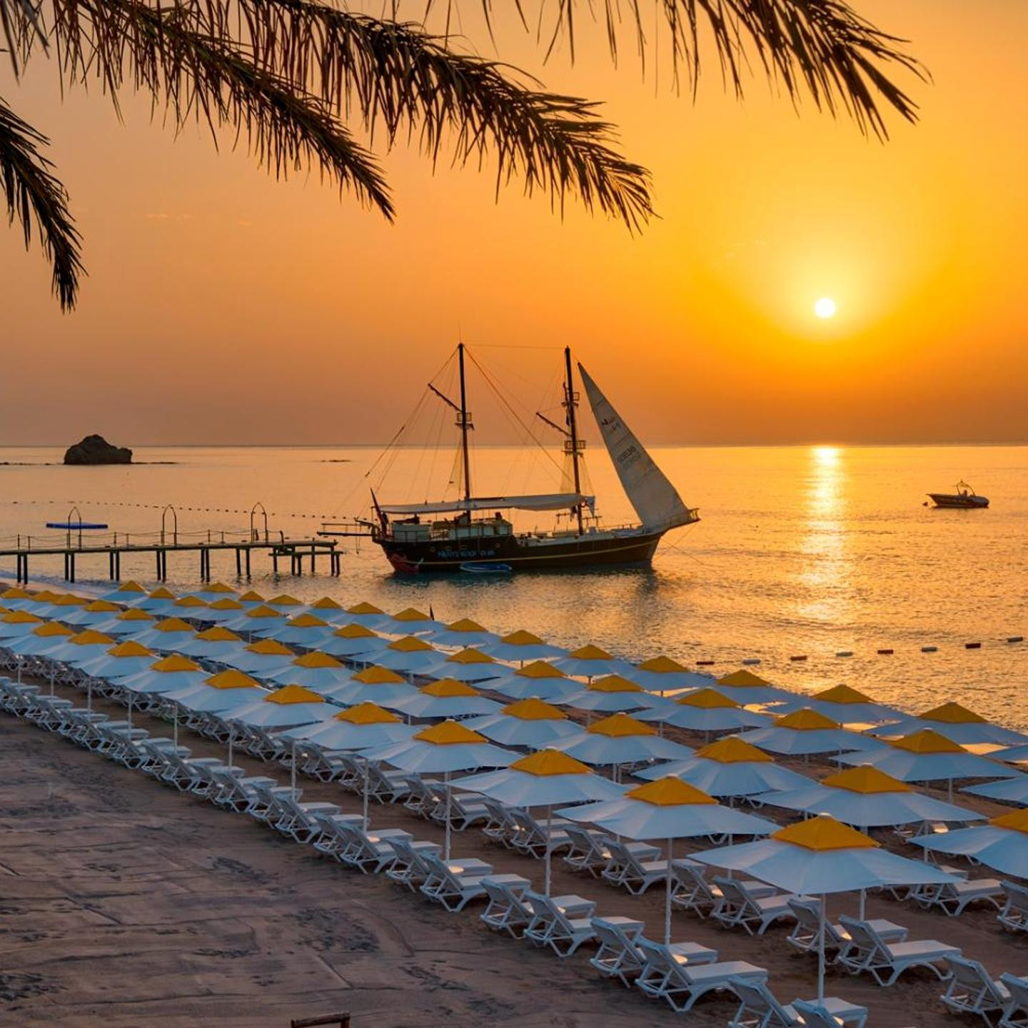 Hotel Pirates Beach Club