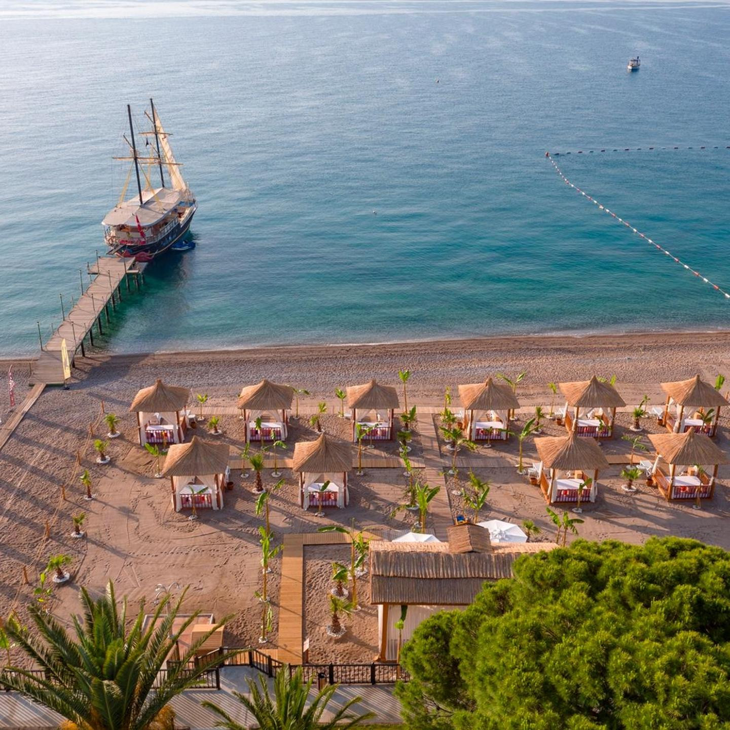 Hotel Pirates Beach Club