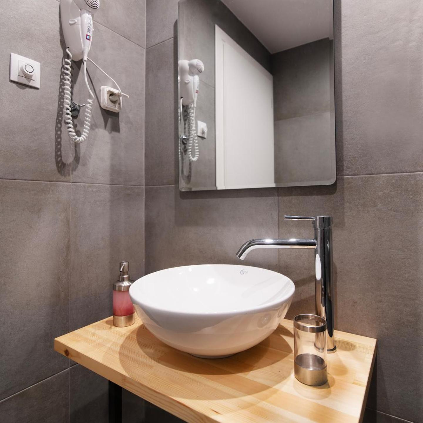 Olvia Suites