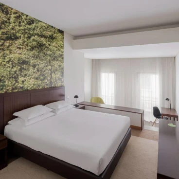 Neat Hotel Avenida