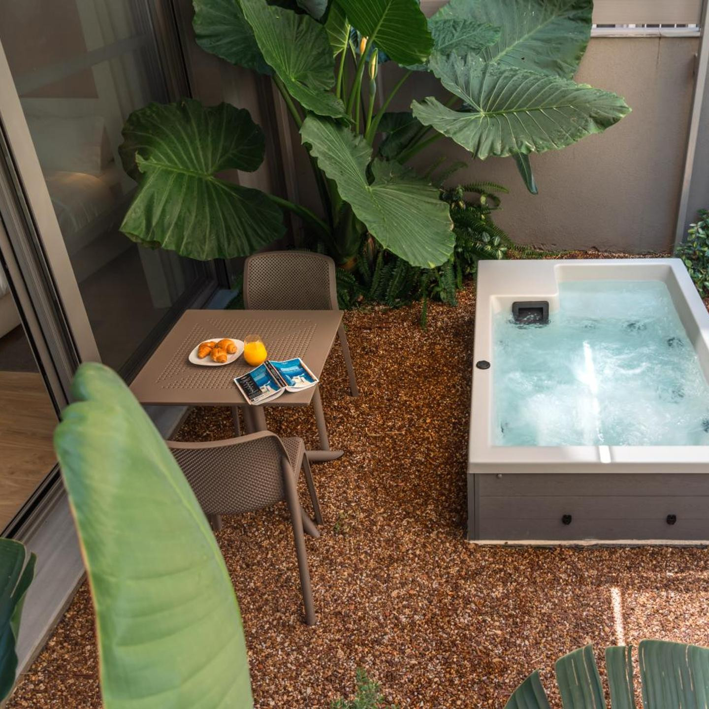 Athens Hill Luxury Apartments