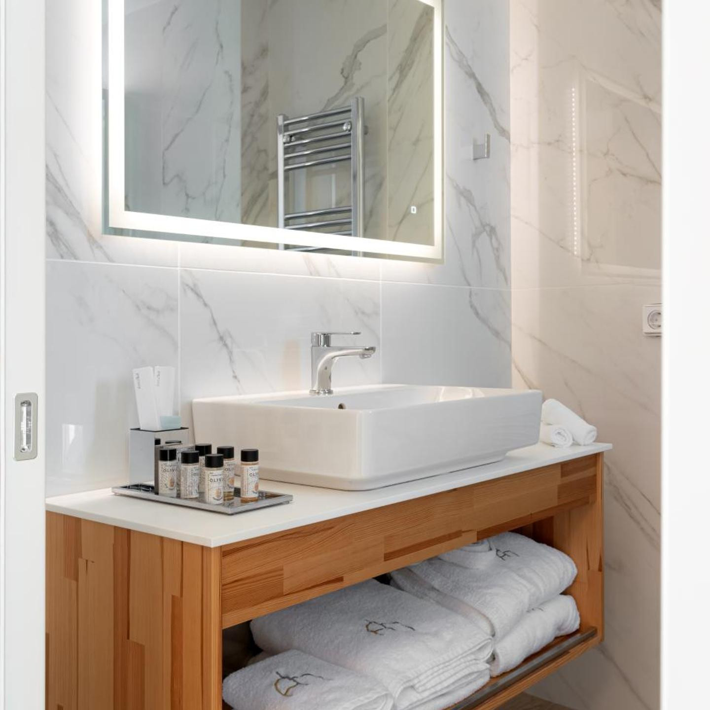 Athens Hill Luxury Apartments