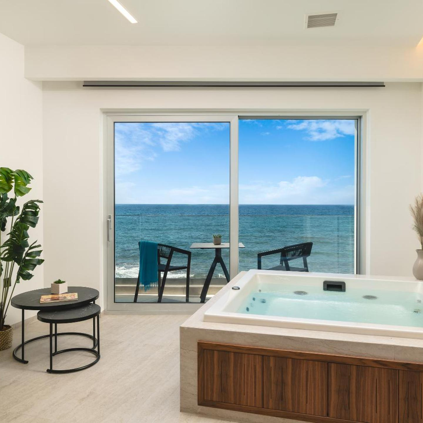 Elia Sea Suites