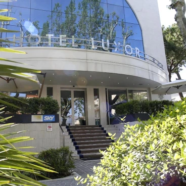 Hotel Luxor