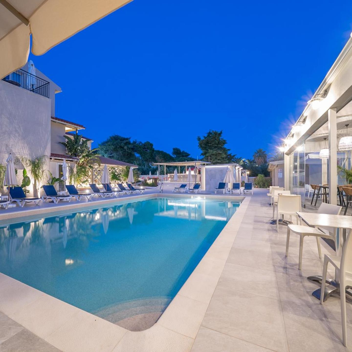 Makris Yialos Apartments