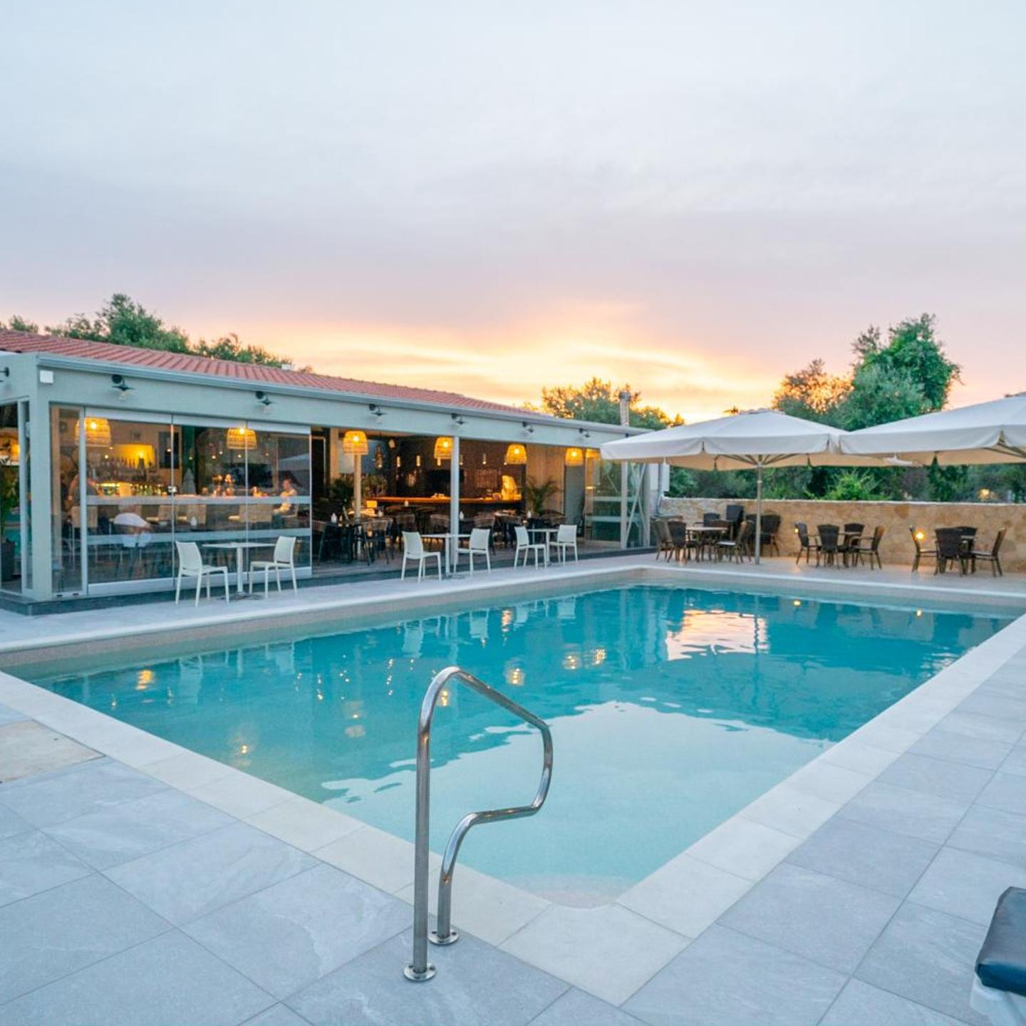 Makris Yialos Apartments