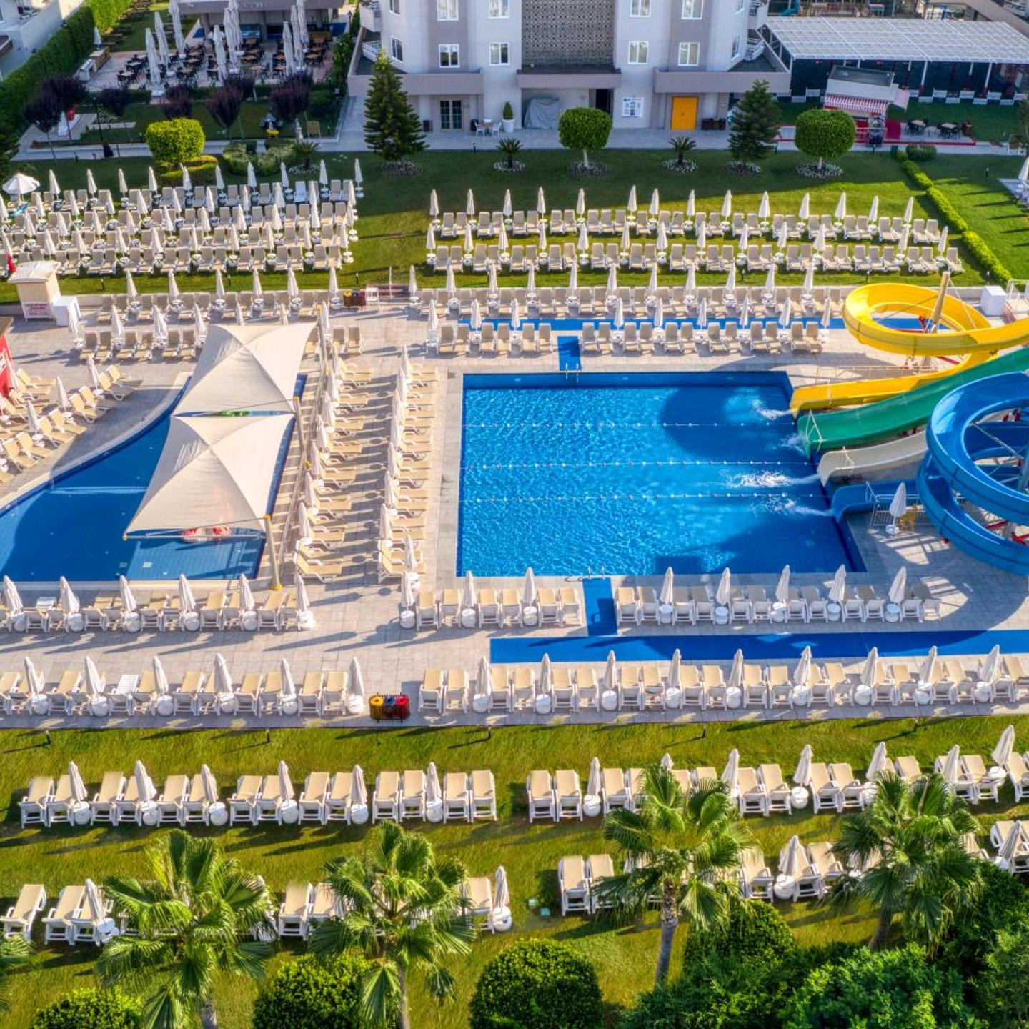 Grand Park Lara Hotel