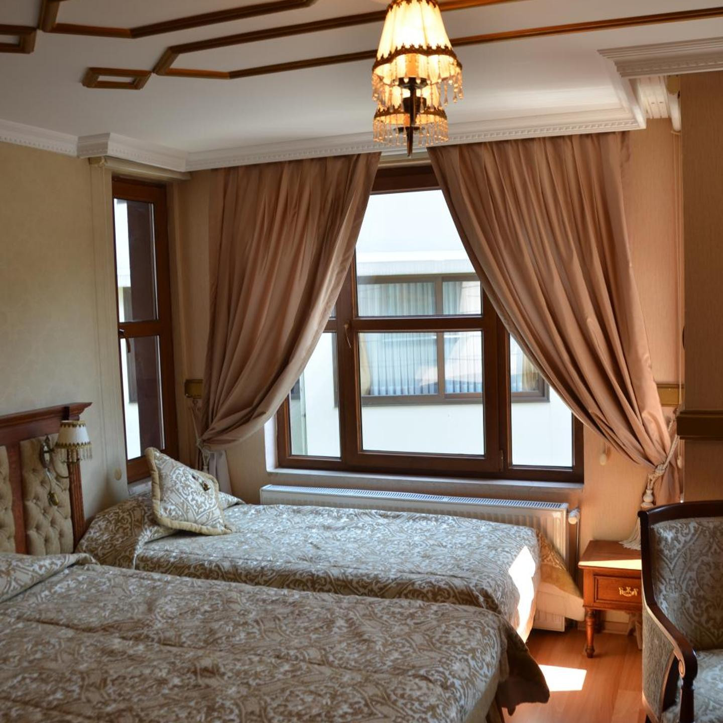 Aruna Boutique Hotel