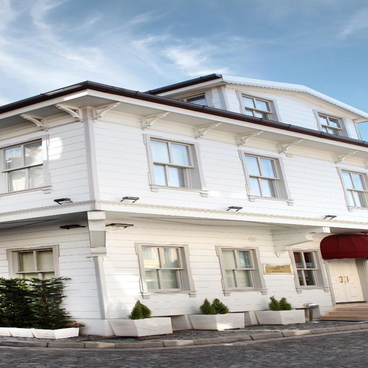 Sultan Tughra Hotel