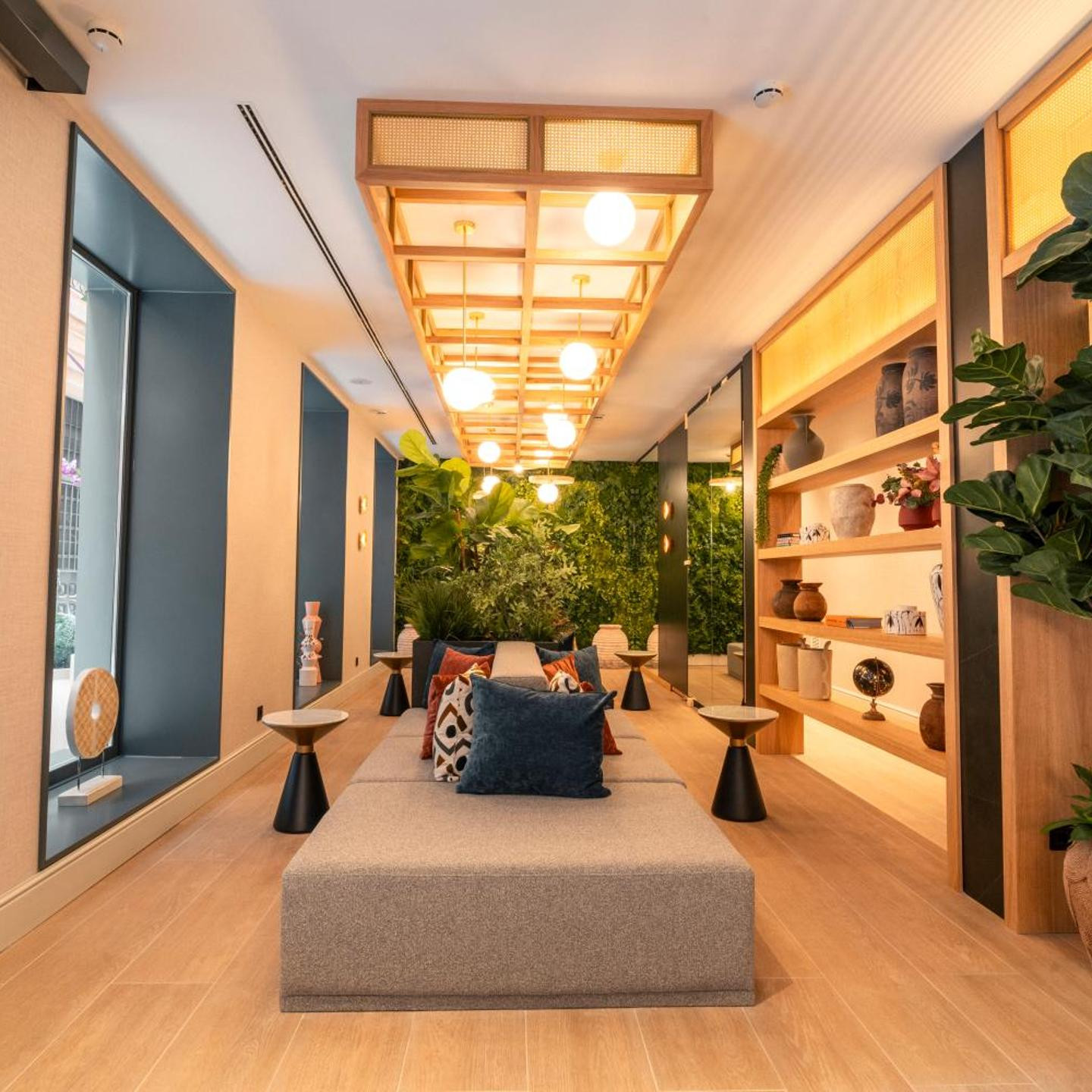 Catalonia Puerta del Mar